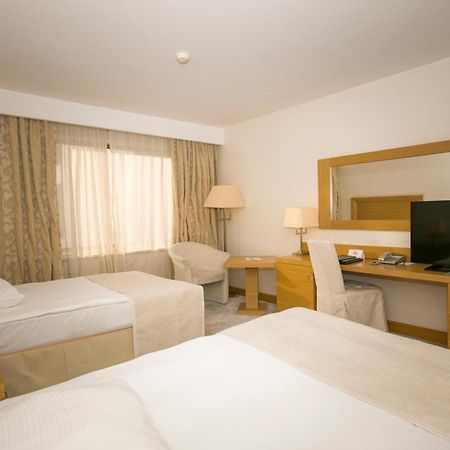 Hotel Marinela Sofia Camera foto A room at the hotel