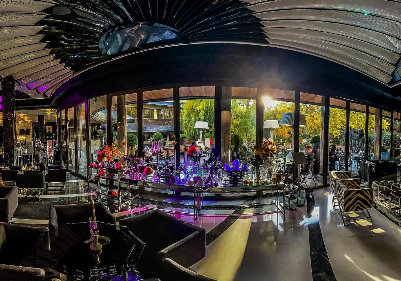 Hotel Marinela Sofia Esterno foto The bar at the Mandarin Oriental