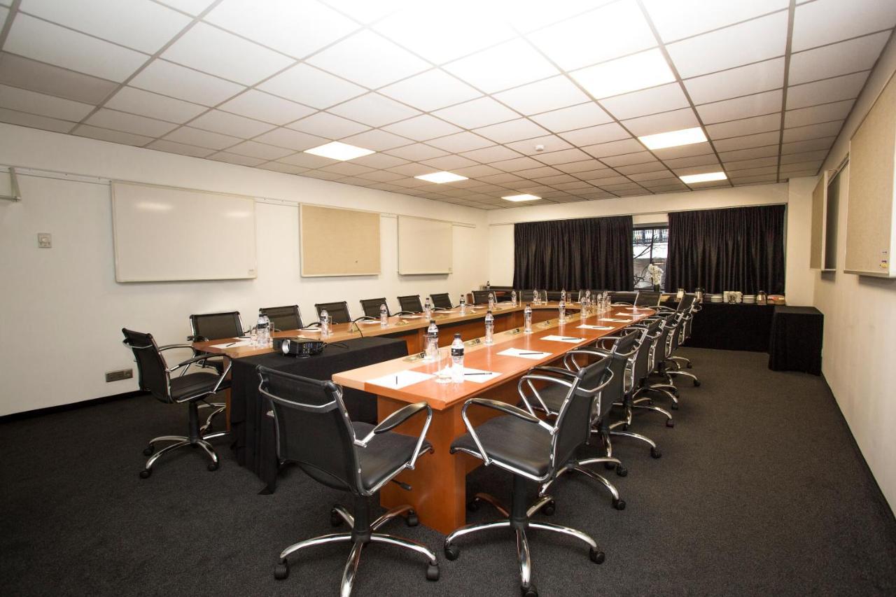 Hotel Marinela Sofia Esterno foto A meeting room at the University of Westminster